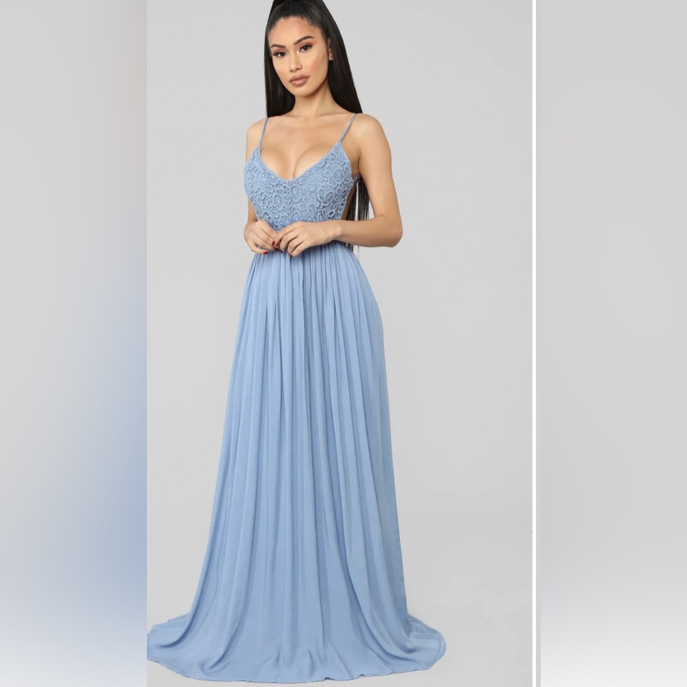 Blue dress, large